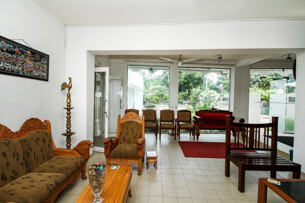 Hotel Empryean Katunayaka Exteriér fotografie